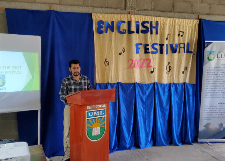 Licenciatura en Inglés